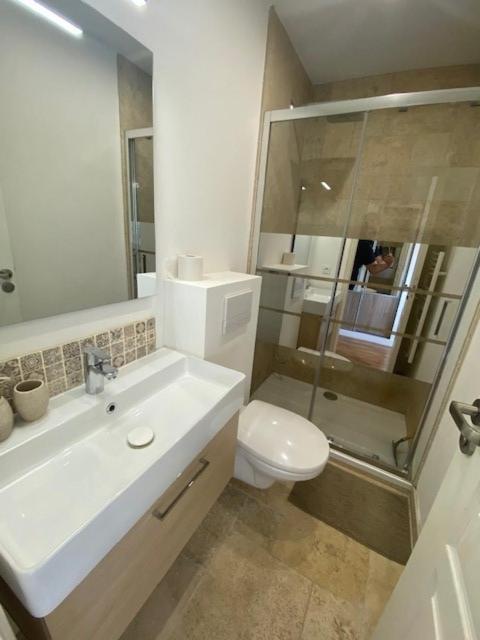 Studio Vue Mer Au Calme Proche Des Plages Apartment Nice Luaran gambar